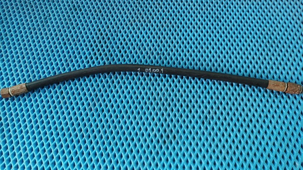 шланг тормозной б/у \ 650 мм, повреждена изоляция - 3